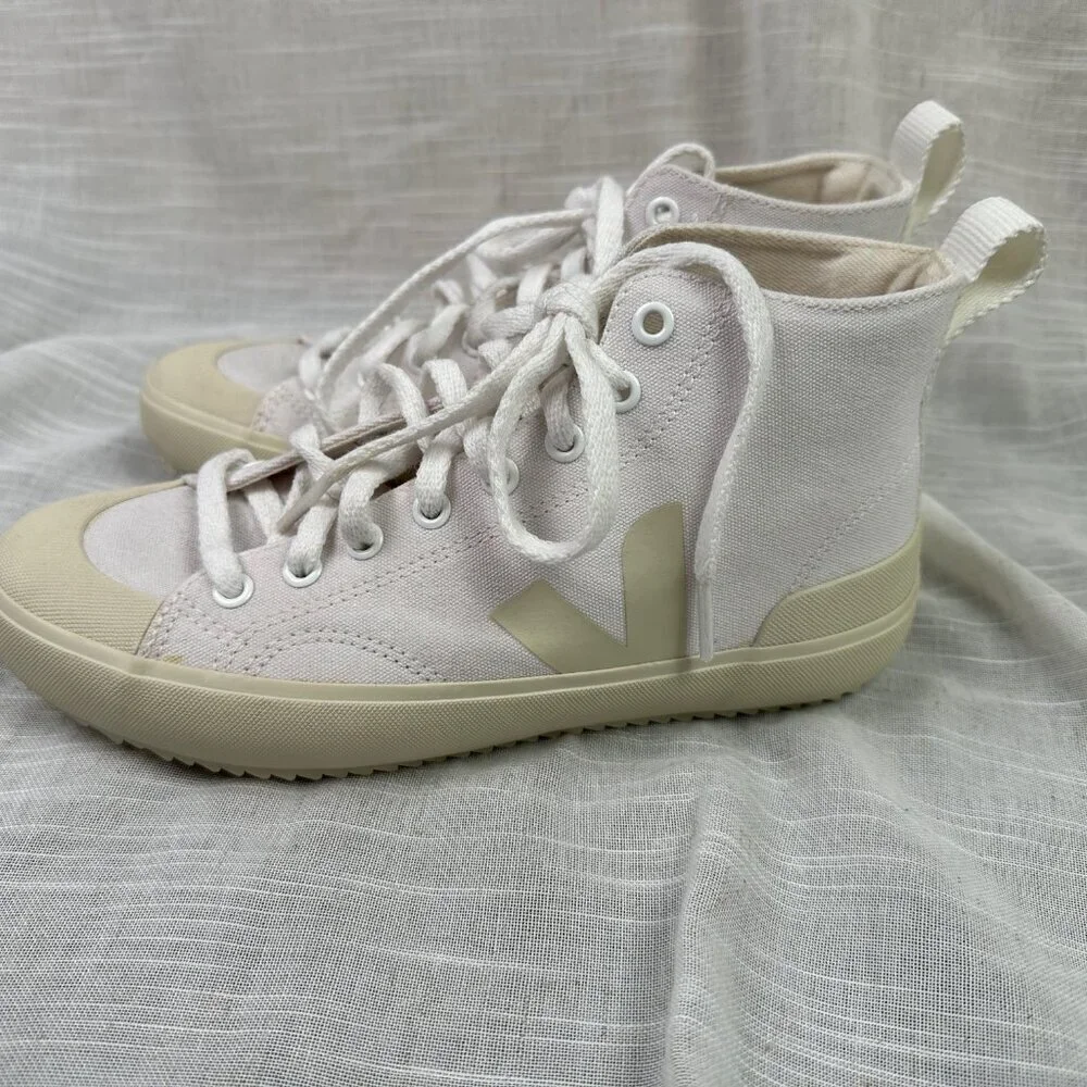 Veja NOVA HT Organic Cotton Canvas White Hi-Top Sneaker Women's US 6 / EU 37